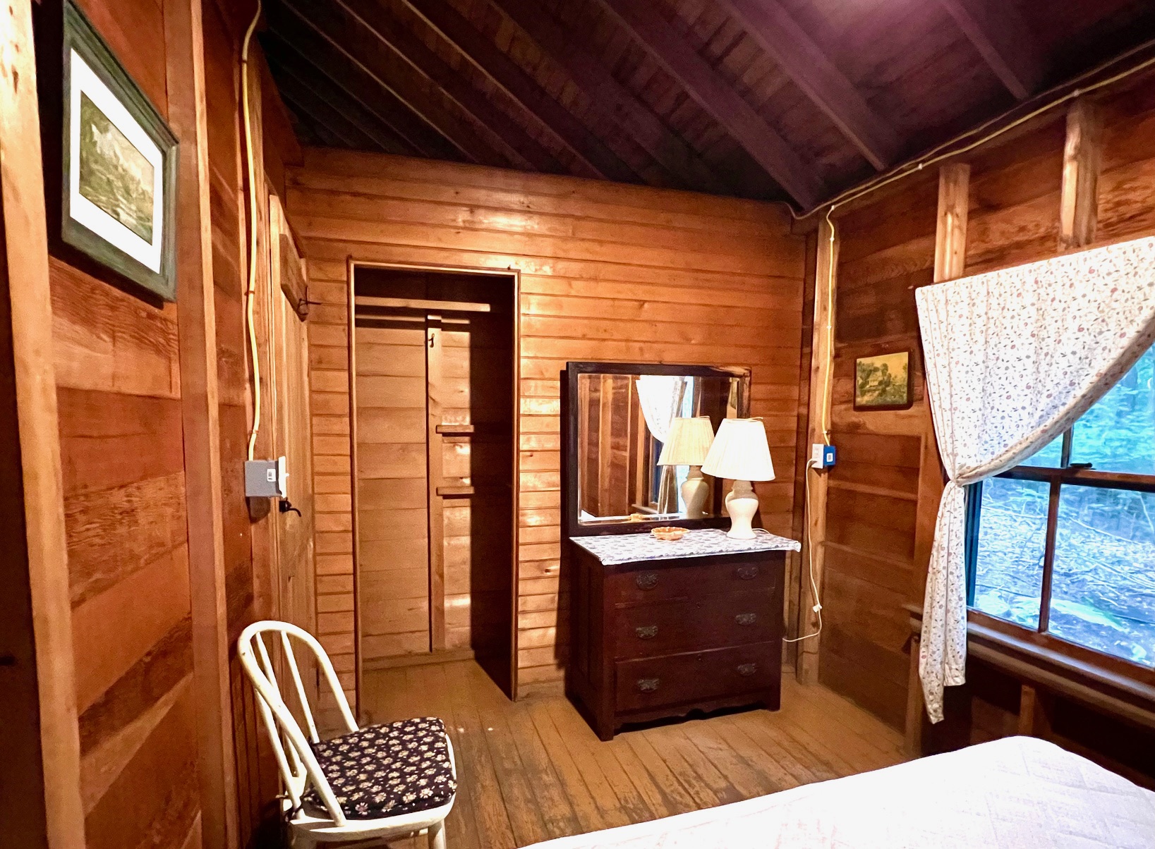 Nifty Cabin